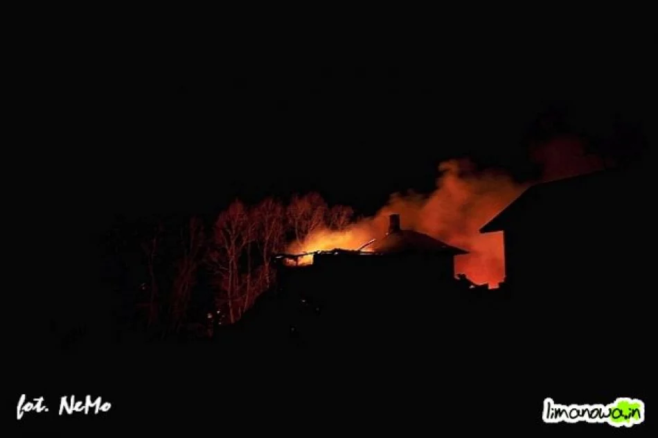 Pożar zabudowań gospodarczych w Nowym Rybiu - zdjęcie 15