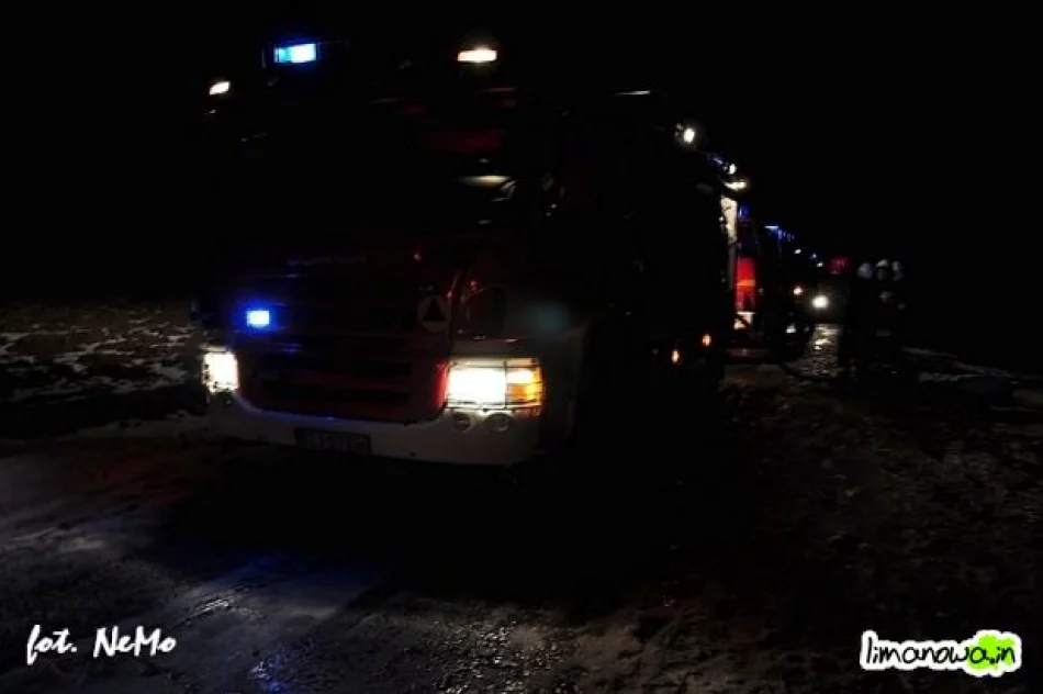 Pożar zabudowań gospodarczych w Nowym Rybiu - zdjęcie 20