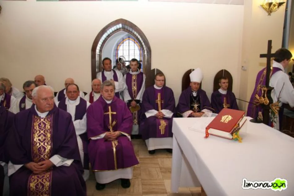 Pogrzeb ks. Józefa Kiełbasy - zdjęcie 18