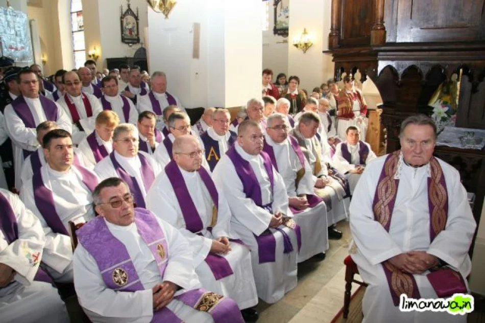 Pogrzeb ks. Józefa Kiełbasy - zdjęcie 20