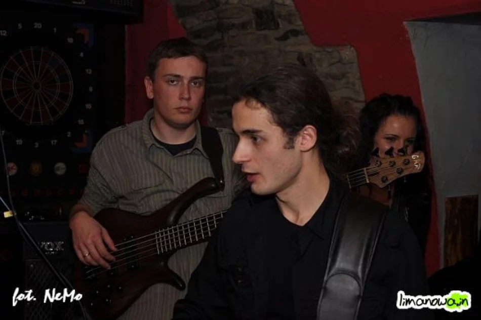 Koncert UNCOVER w Nostalgia PUB - zdjęcie 3