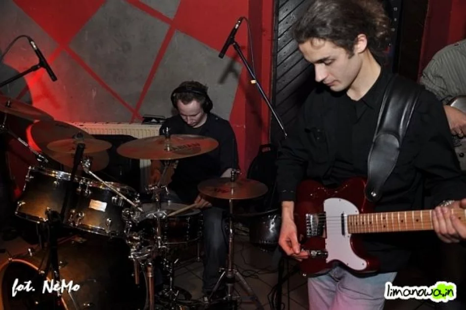 Koncert UNCOVER w Nostalgia PUB - zdjęcie 9