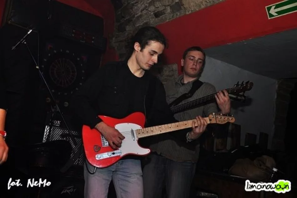 Koncert UNCOVER w Nostalgia PUB - zdjęcie 17