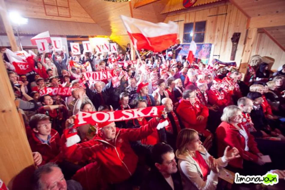 Kibice zamarli - zdjęcie 2