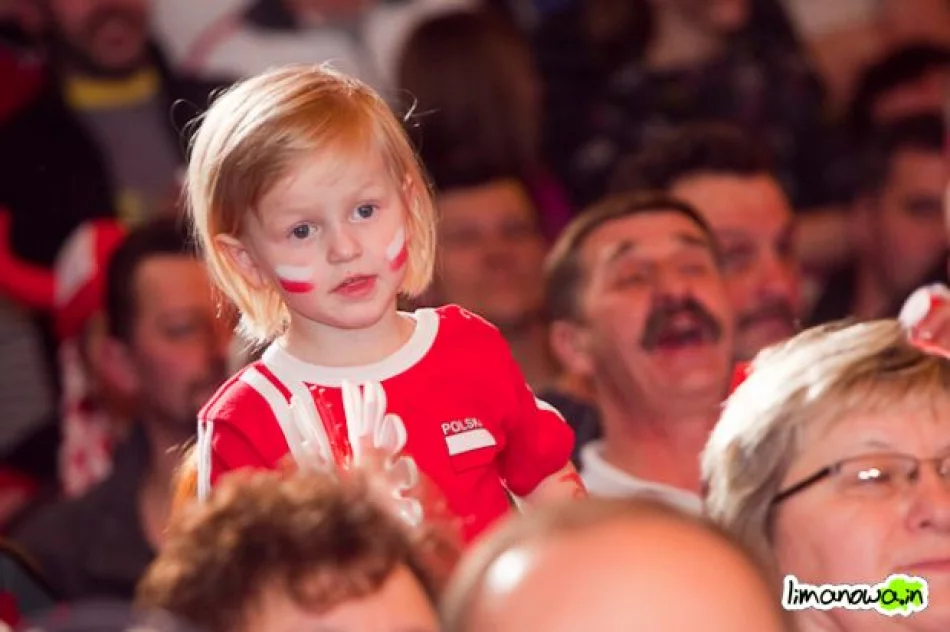 Kibice zamarli - zdjęcie 3