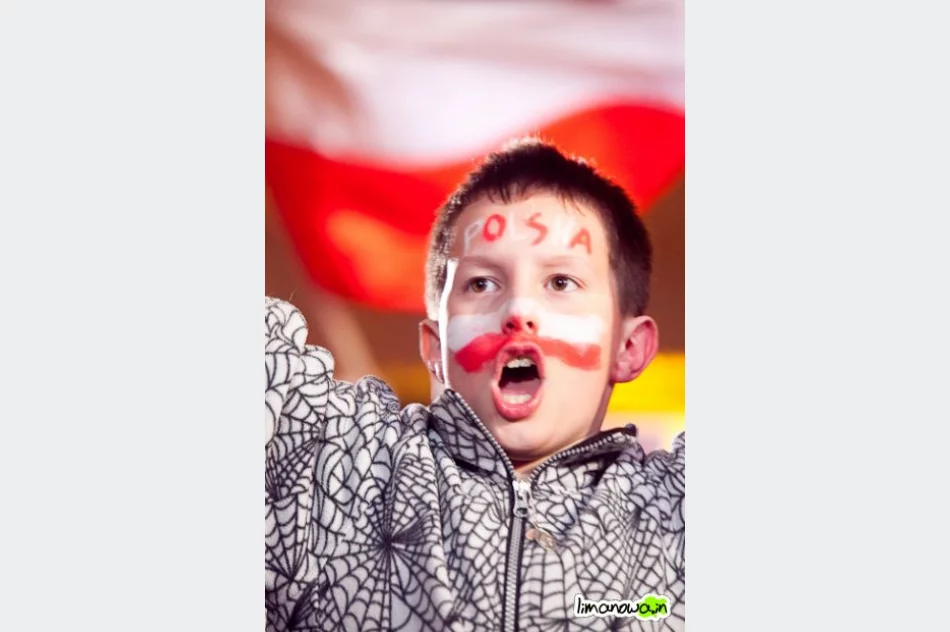 Kibice zamarli - zdjęcie 16