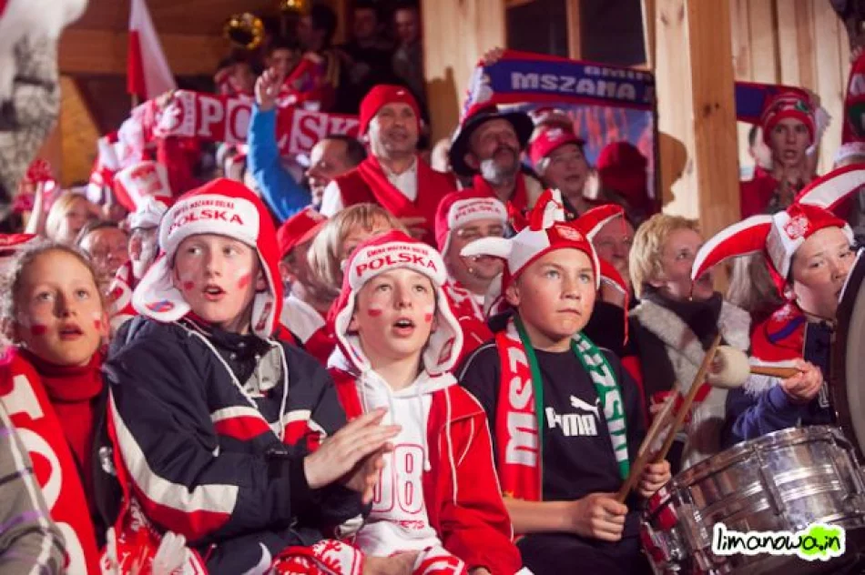 Kibice zamarli - zdjęcie 17