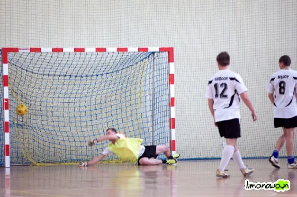 II Otwarte Mistrzostwa Limanowej w Futsalu - zdjęcie 7