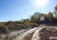 Setki ton gruzu i śmieci obok osiedla i parku (zdjęcia) - zdjęcie główne