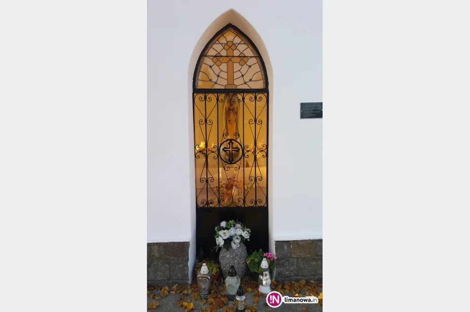 Kapliczka na cmentarzu wyremontowana za 11,5 tys. zł - zdjęcie 2