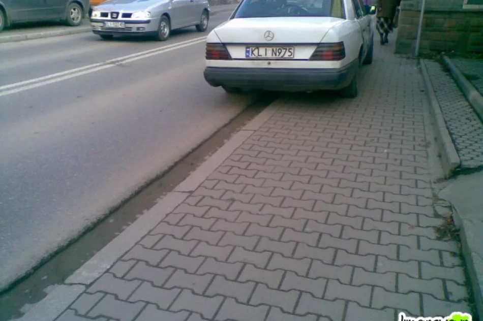 "Uczą parkować" - grudzień - zdjęcie 6