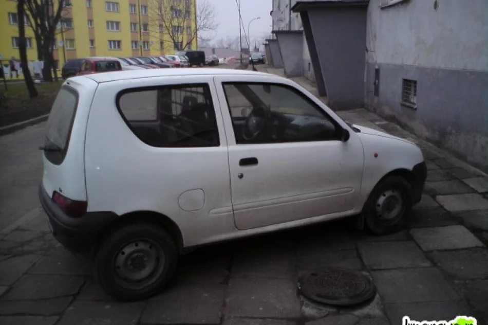 "Uczą parkować" - grudzień - zdjęcie 15