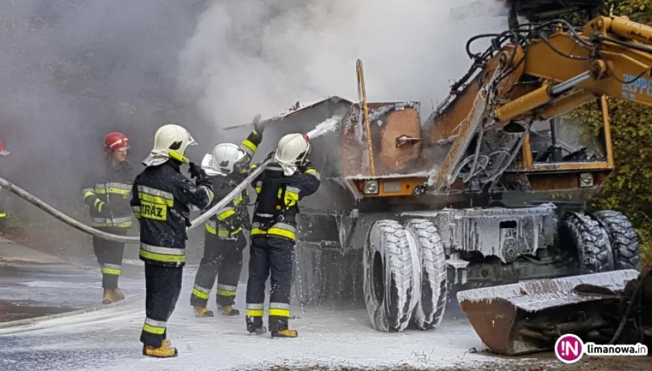 Strażacy gasili pożar koparki w GPN - zdjęcie 1