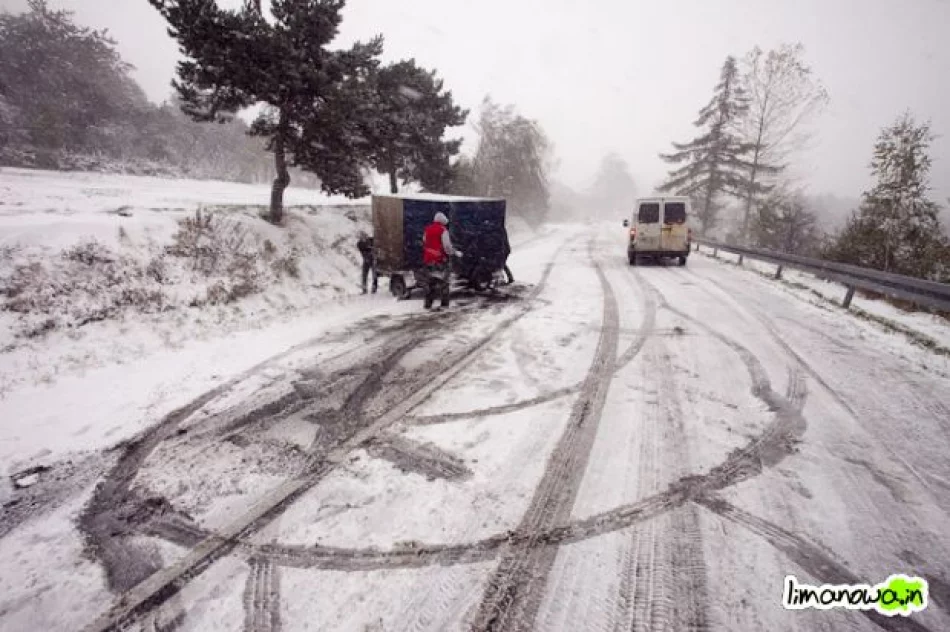 Krajówka nr 28 zablokowana - galeria zdjęć - zdjęcie 12
