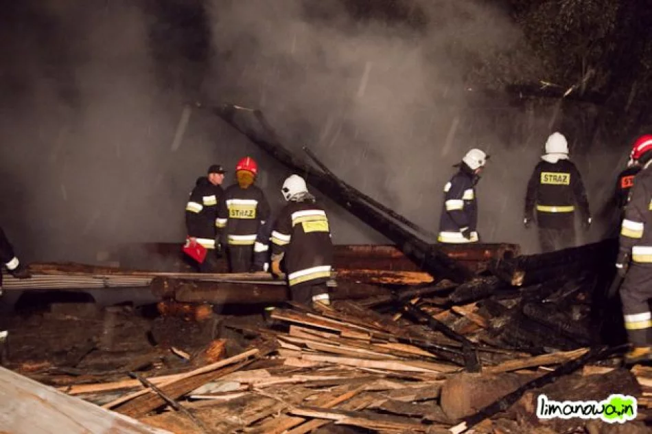 Całkowicie spłonął tartak - zdjęcie 3