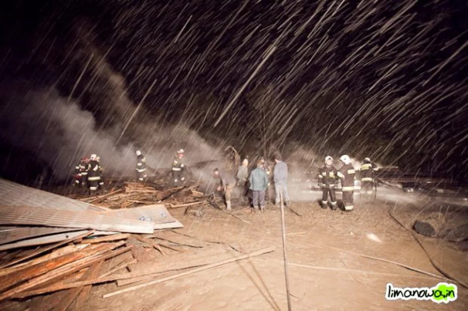 Całkowicie spłonął tartak - zdjęcie 4