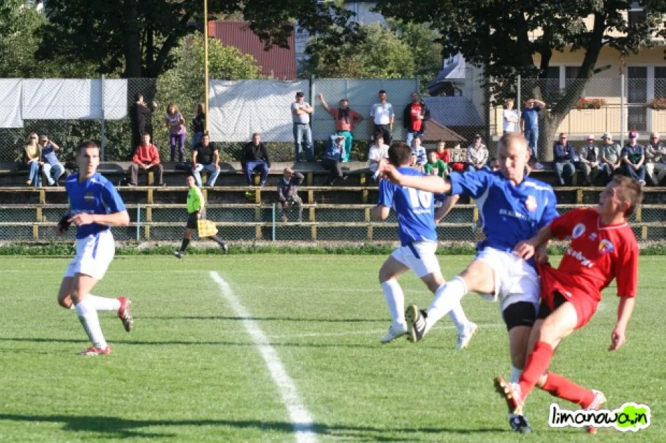 Galeria: Limanovia - Skawa Wadowice 1-0. - zdjęcie 17