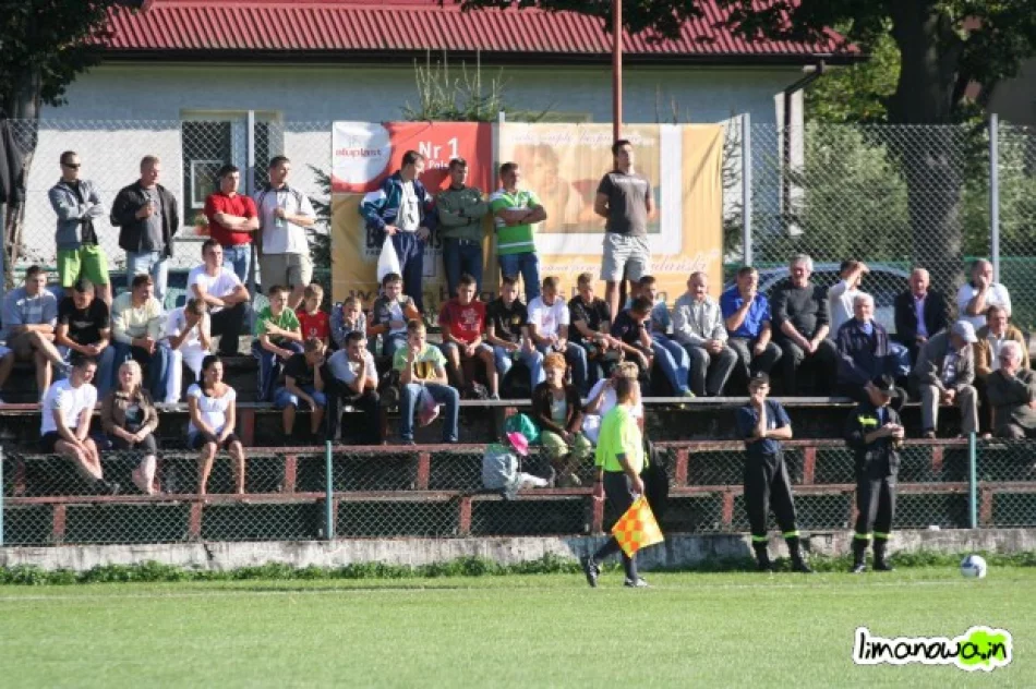 Galeria: Limanovia - Skawa Wadowice 1-0. - zdjęcie 20