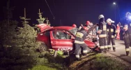 Latający słup przy wypadku bez kierowcy - zdjęcie 1