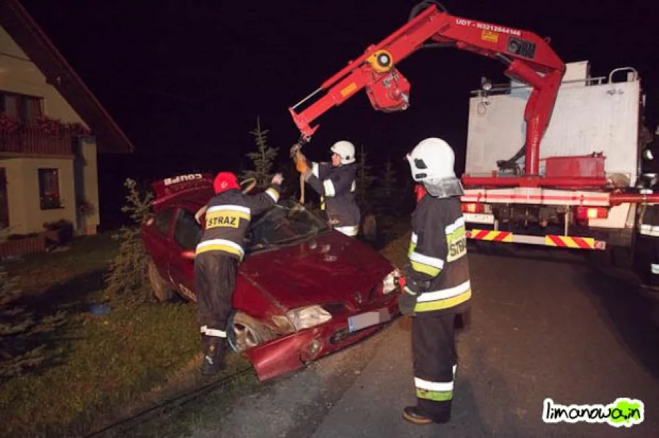 Słup poleciał kilkadziesiąt metrów dalej - zdjęcie 11
