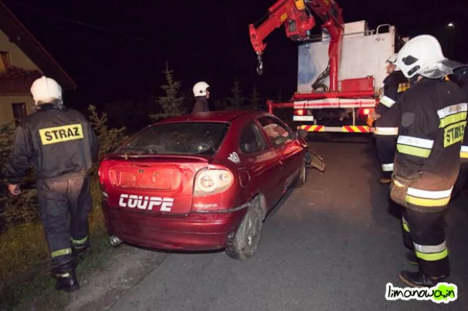 Słup poleciał kilkadziesiąt metrów dalej - zdjęcie 15
