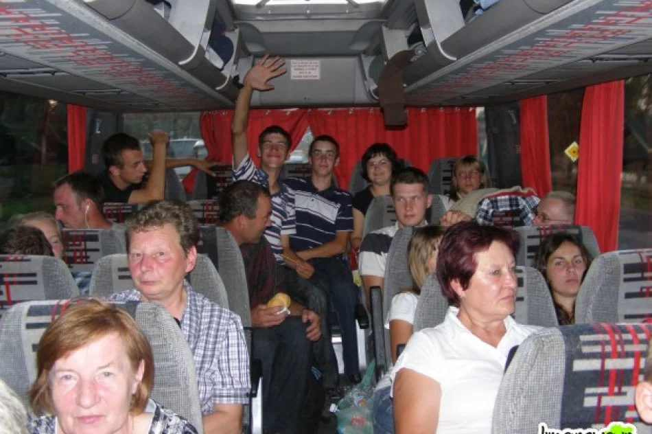 Pielgrzymka na Jasną Górę - zdjęcia część 2 - zdjęcie 16