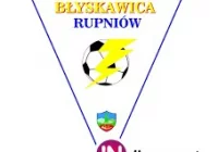 Trafienie grającego trenera zapewniło pierwsze zwycięstwo. Kiepski początek KS Tymbark w okręgówce. - zdjęcie główne