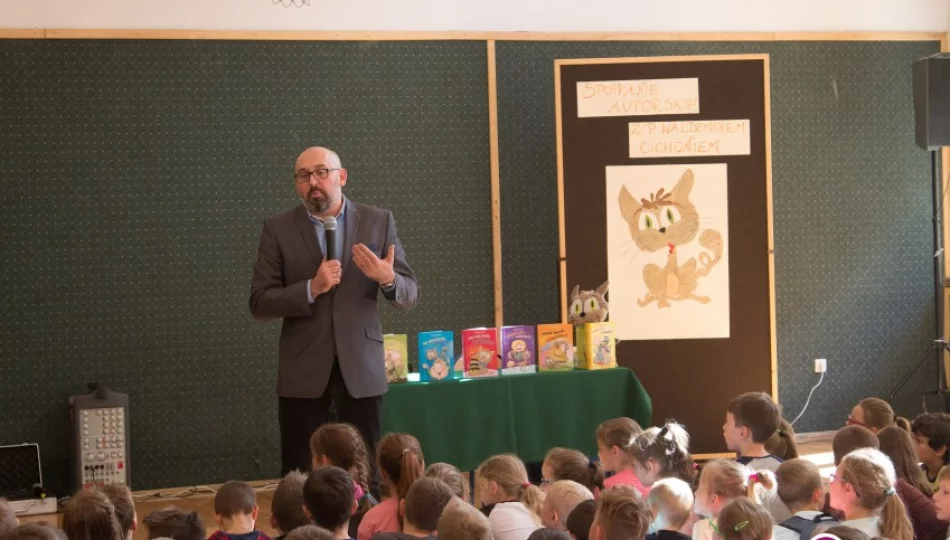 Spotkanie autorskie w Szkole Podstawowej nr 3 w Limanowej - zdjęcie 1