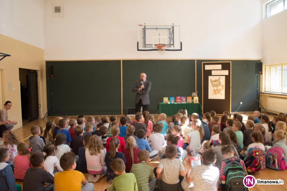 Spotkanie autorskie w Szkole Podstawowej nr 3 w Limanowej - zdjęcie 2