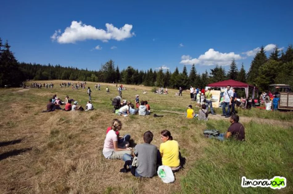 IV Złaz Turystyczny na górze Łopień - zdjęcie 3