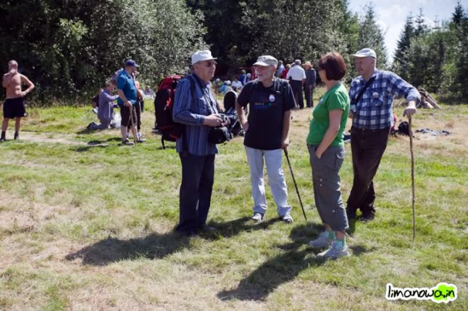 IV Złaz Turystyczny na górze Łopień - zdjęcie 5
