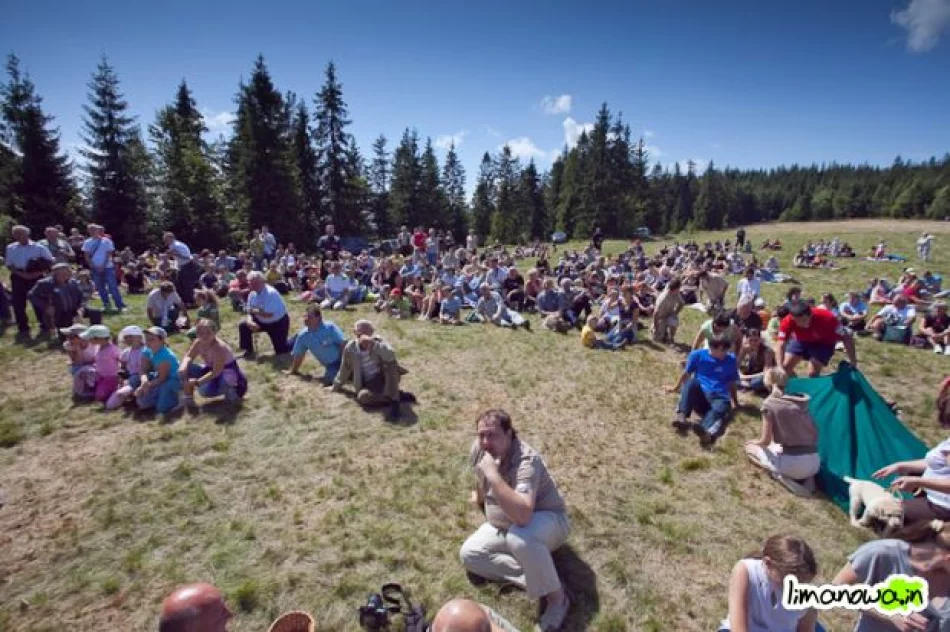 IV Złaz Turystyczny na górze Łopień - zdjęcie 13