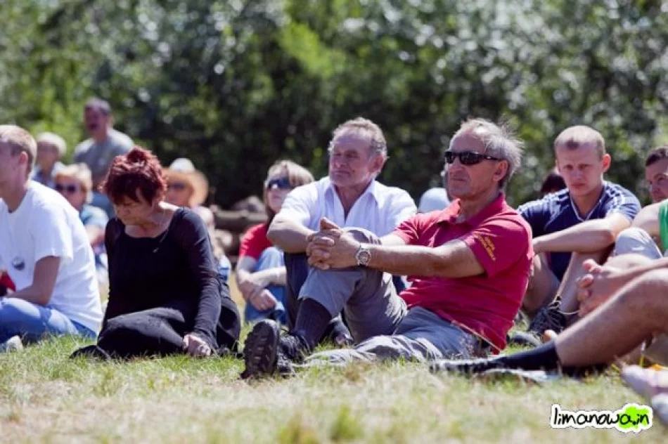 IV Złaz Turystyczny na górze Łopień - zdjęcie 20