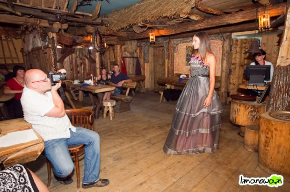 Pokazy mody w Młynie - zdjęcie 8