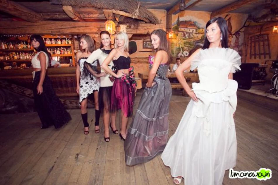 Pokazy mody w Młynie - zdjęcie 10