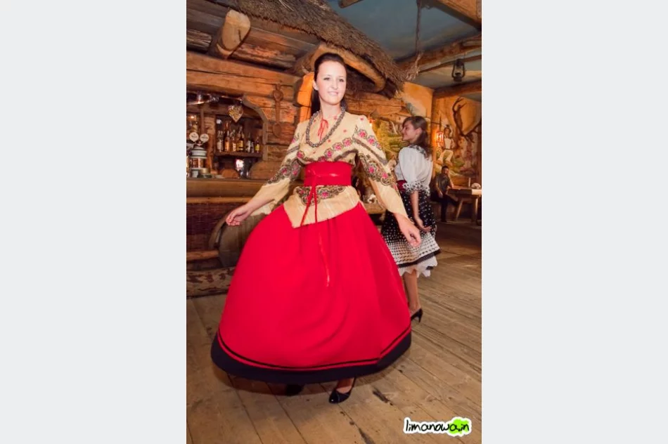 Pokazy mody w Młynie - zdjęcie 16