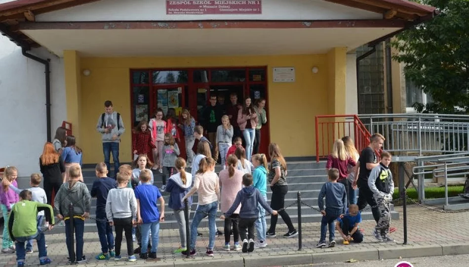 Dym w kotłowni i ewakuacja szkoły - zdjęcie 1