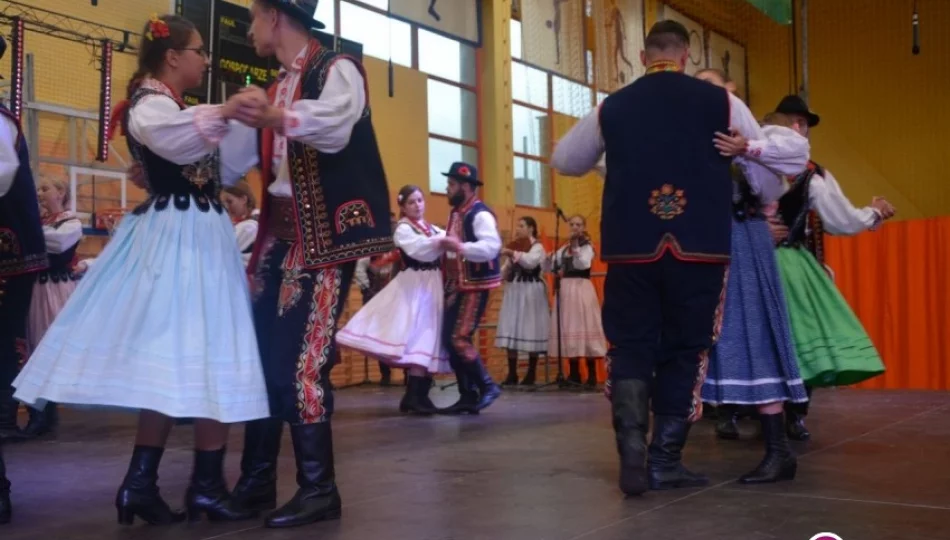 Kilkuset artystów na festiwalu 'Beskidzka Podkówecka' (zdjęcia) - zdjęcie 1