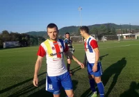 Półmetek jesiennej rywalizacji na piłkarskich boiskach: terminarz na weekend - zdjęcie główne