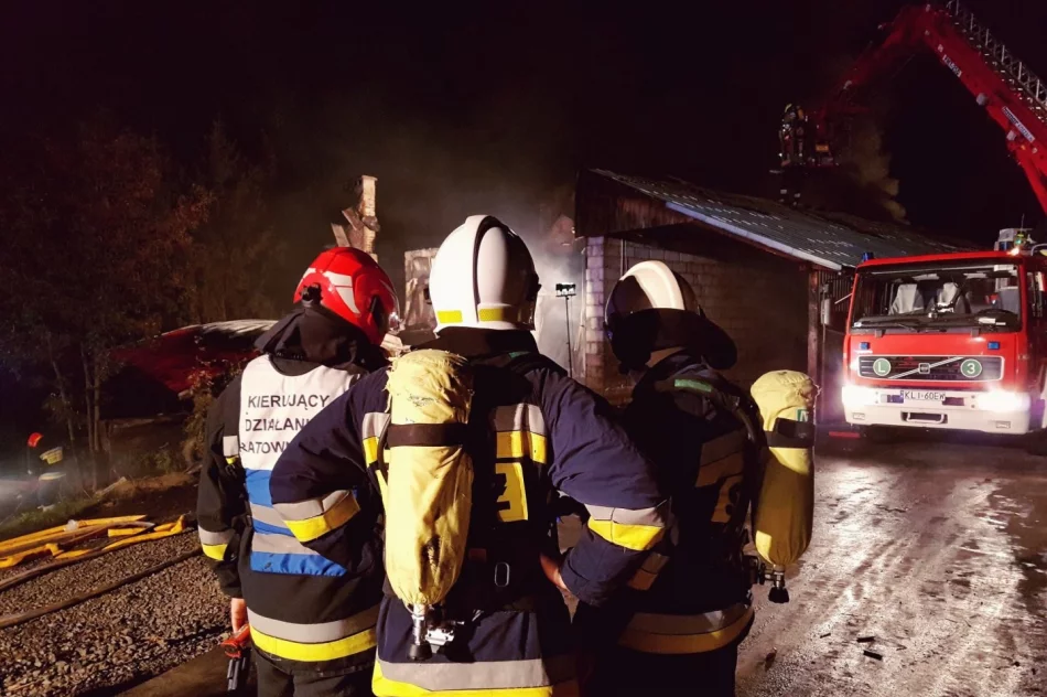 43 strażaków walczyło z ogniem, Straty sięgają 1 mln zł - zdjęcie 3