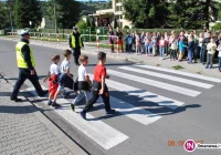 Policjanci przeprowadzili 60 spotkań z dziećmi, patrolowali też rejony szkół - zdjęcie główne