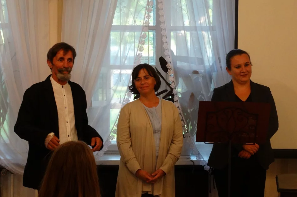 NOWA MIŁOŚĆ I PIĘKNA ZDRADA – WYSTAWY ARTYSTYCZNE W LIMANOWSKIM MUZEUM - zdjęcie 3