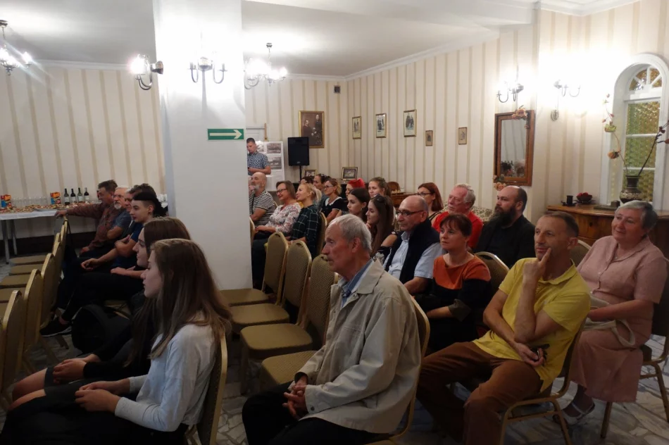 NOWA MIŁOŚĆ I PIĘKNA ZDRADA – WYSTAWY ARTYSTYCZNE W LIMANOWSKIM MUZEUM - zdjęcie 4