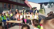 „Miasteczko rowerowe” - plenerowa zabawa z walorem edukacyjnym w SP Mordarka  - zdjęcie 4