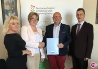 Umowy na zakup samochodów do przewozu osób niepełnosprawnych dla DPS-ów - zdjęcie główne