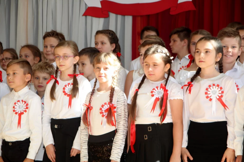 Zaśpiewajmy razem dla Ojczyzny! - zdjęcie 8