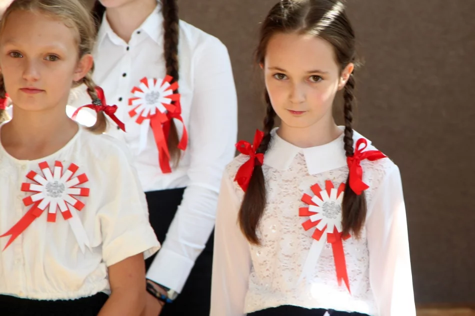 Zaśpiewajmy razem dla Ojczyzny! - zdjęcie 10