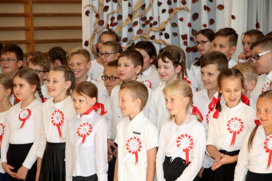 Zaśpiewajmy razem dla Ojczyzny! - zdjęcie 13