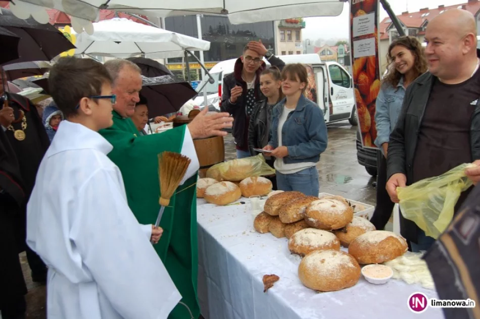 Święto Chleba w strugach deszczu - zdjęcie 3
