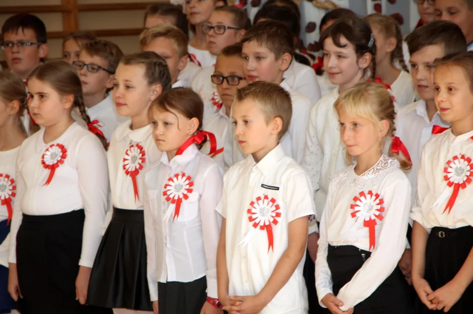 Zaśpiewali razem dla Ojczyzny - zdjęcie 5